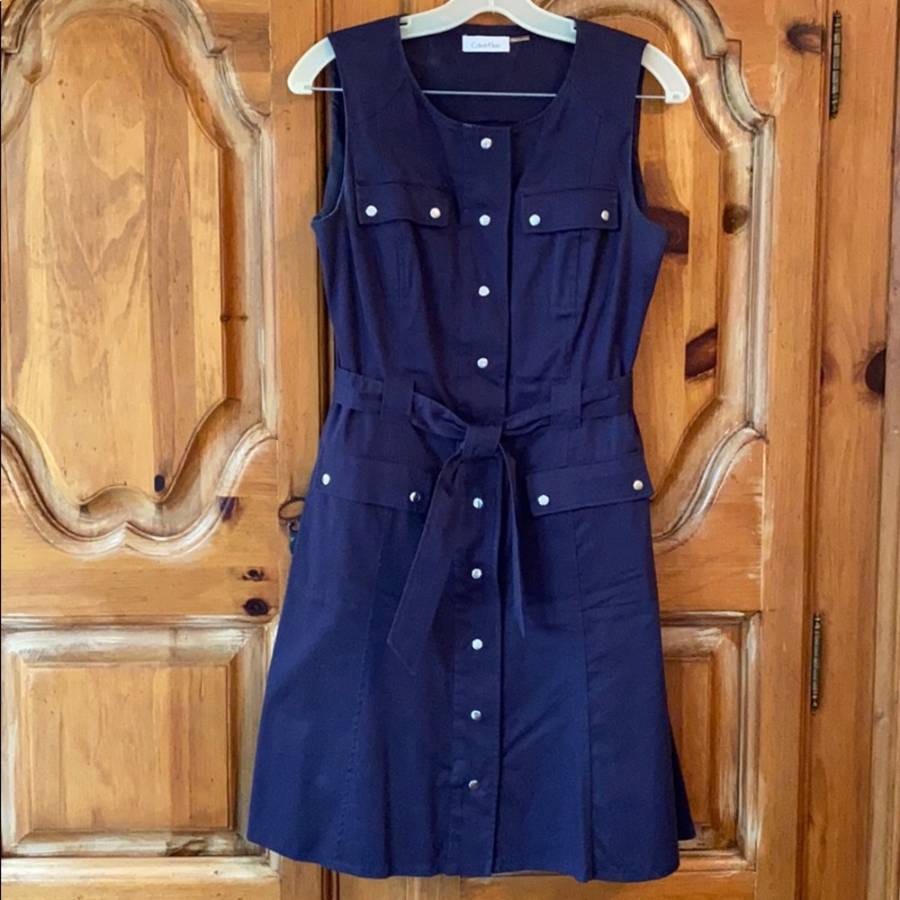 Navy sleeveless shirtdress